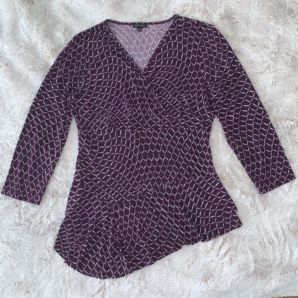 Nine West asymmetric hem top